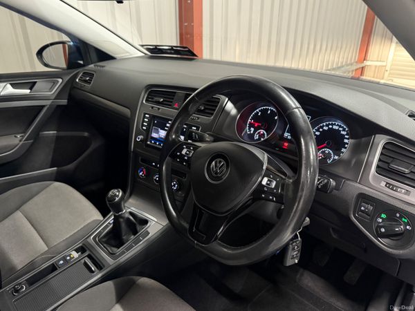 2017 Volkswagen Golf 1.6TDI 388683459