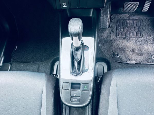 Honda Fit 2020  1.5 HYBRID 75K KM 388685711