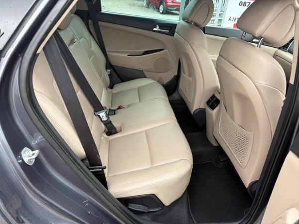 2018 Hyundai Tucson Executive 1.7 388688409