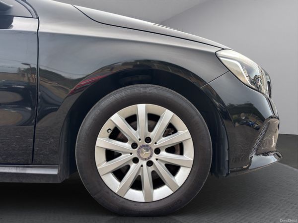 2016 MERC A180 PETROL AUTOMATIC (S27) 388696609