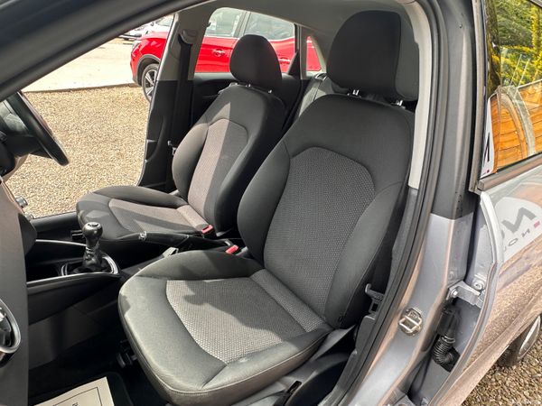 Audi A1 2015  s line 1.6 tdi Manual 388698565