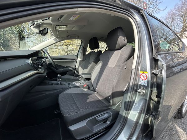 2022 SKODA OCTAIVA AMBITION PARKING CAMERA 388608295