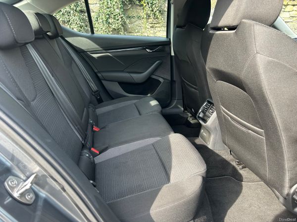 2022 SKODA OCTAIVA AMBITION PARKING CAMERA 388608301