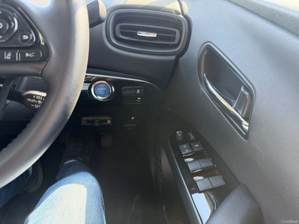 20 TOYOTA PRIUS HYBRID 388609369
