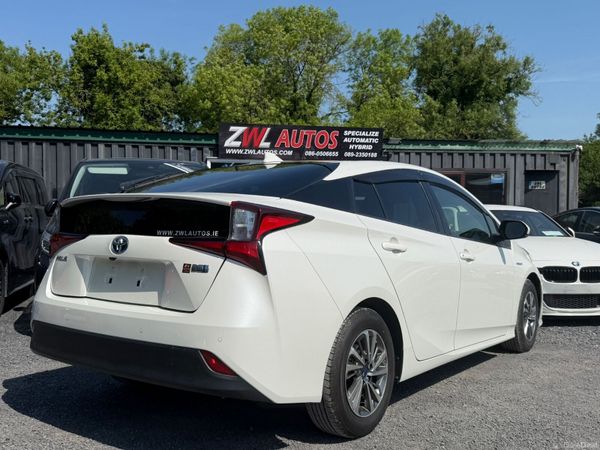 20 TOYOTA PRIUS HYBRID 388609377