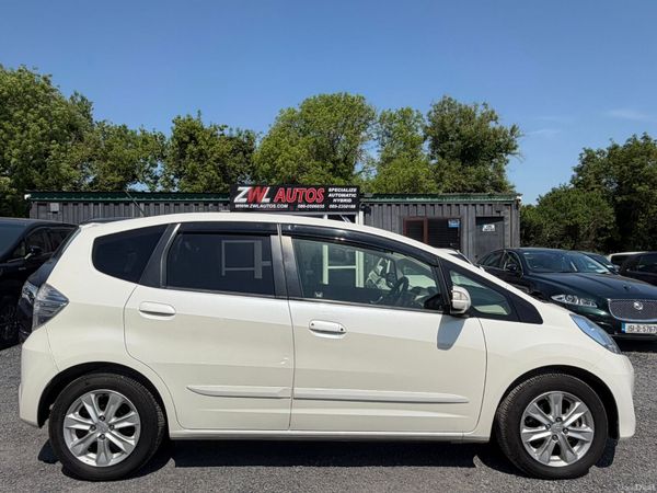 12 HONDA FIT HYBRID 388610183