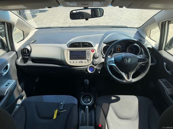 12 HONDA FIT HYBRID 388610207