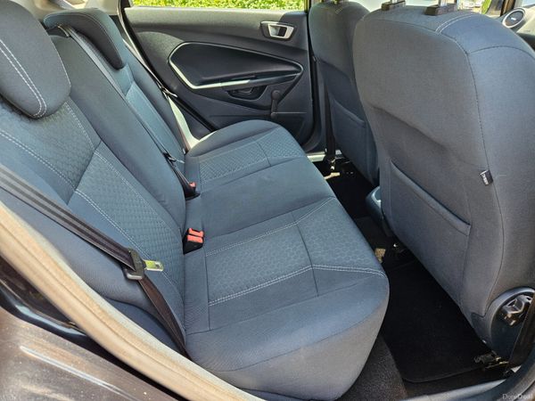 Ford Fiesta 2012 1.2 zetec only 75k one owner 388611761