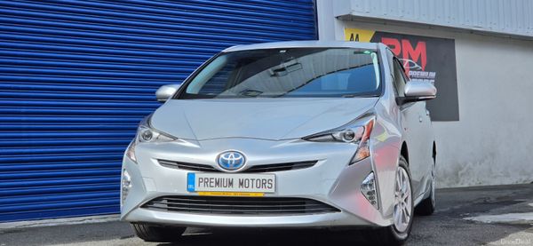 Toyota prius Hybrid taxi for rent 388617053