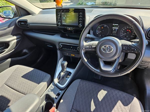 Toyota Yaris 2023 1.5 luna Hybrid 388620151
