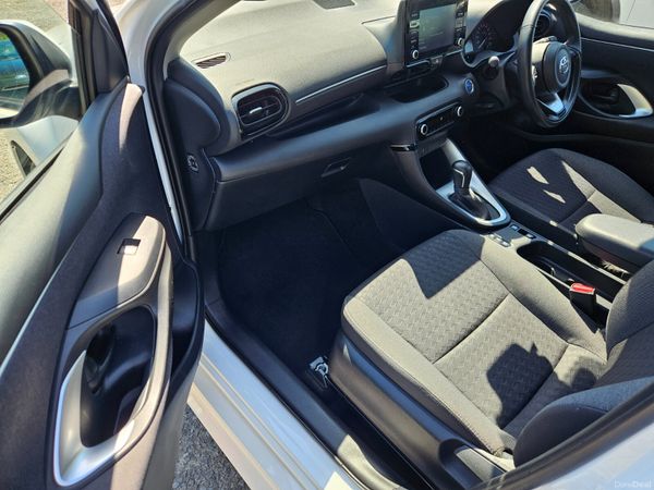 Toyota Yaris 2023 1.5 luna Hybrid 388620161