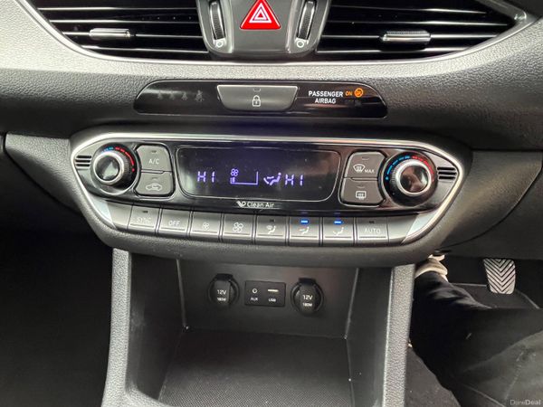 Hyundai i30 2017 388621961