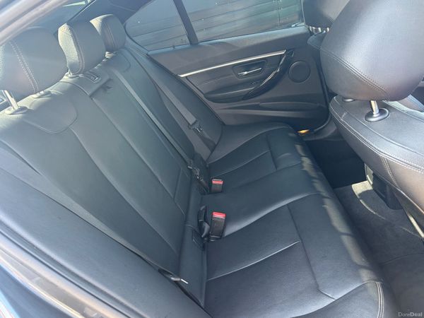 BMW 320D M Sport (Only 30k km) 388634765