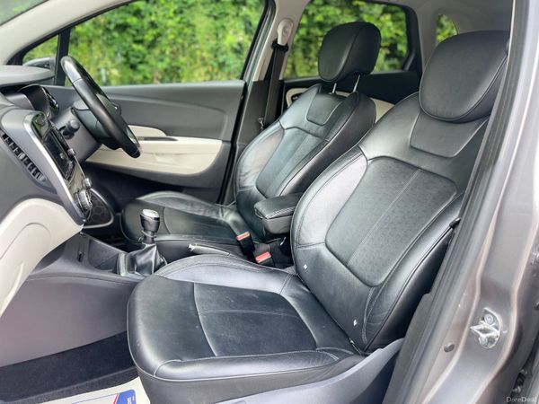 19 Renault Captur GT Line 1.3 TCe 130 BHP 388759751