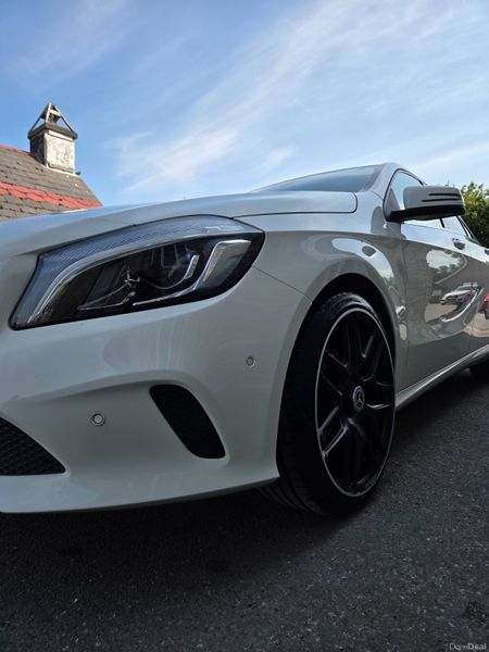 2017 mercedes Aclass / automatic 388782673