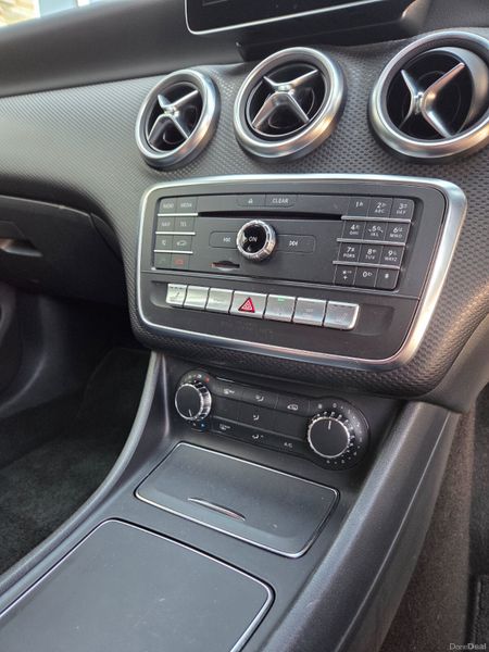 2017 mercedes Aclass / automatic 388782685