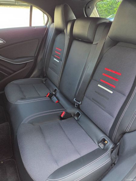 2017 mercedes Aclass / automatic 388782691
