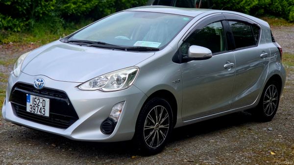 Toyota Aqua 2015 388790925