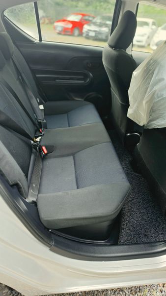 Toyota Aqua 2015 388790929