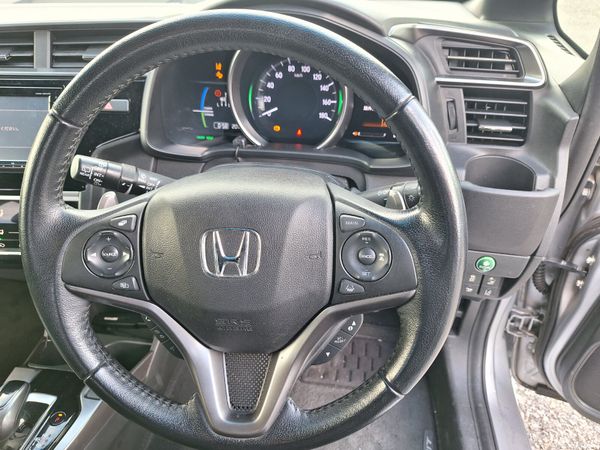 2018 Honda Fit Hybrid | Sports package 388700699