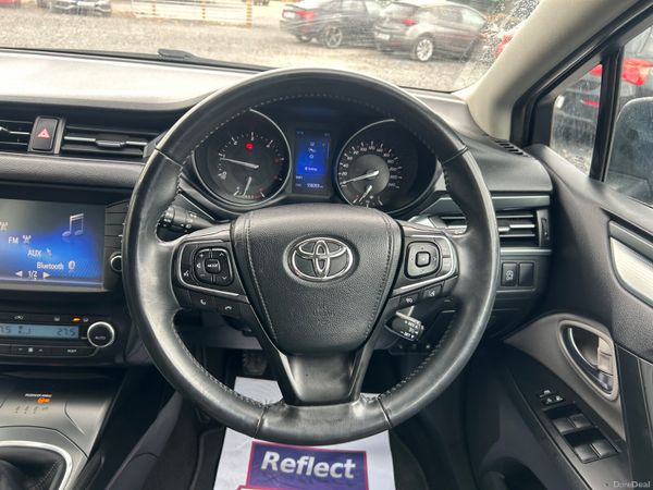 Toyota Avensis Luna 2017 1.6 388710459