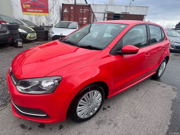 Volkswagen Polo Hatchback, Petrol, 2015, Red