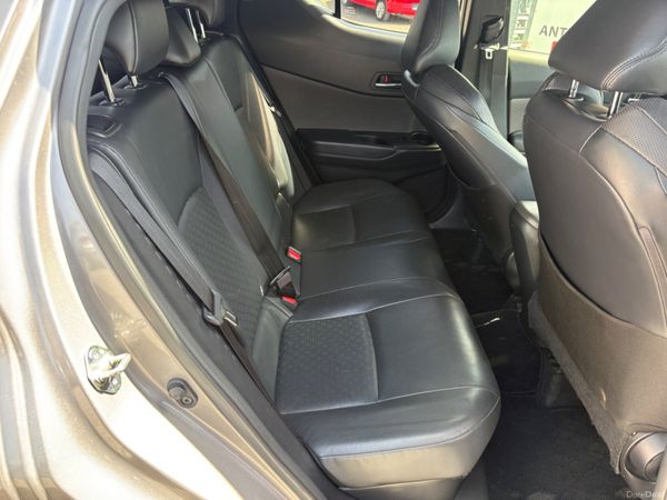 2020 Toyota C-hr 1.8 hybrid 388847361