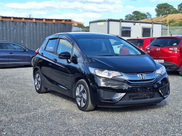 2014 Honda fit Hybrid 388851085