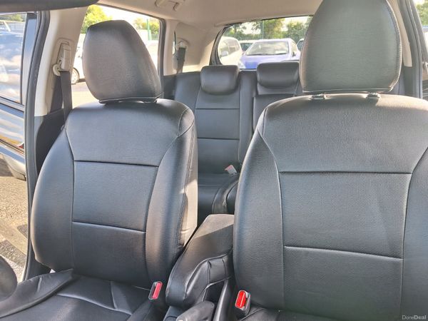 2014 Honda fit Hybrid 388851097