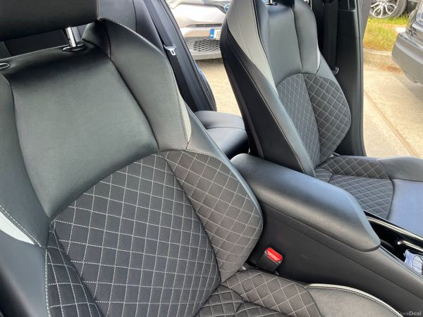 TOYOTA C-HR 2019, 1.8 HYBRID AUTO LOW KM HIGH SPEC 388882077