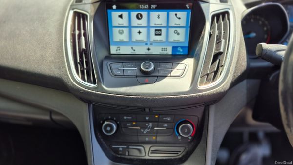 2018 Ford C-MAX  1.0 TITANIUM 388803575
