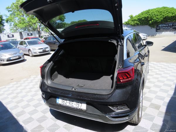Volkswagen T-Roc 2018 5DR SPORT IN BLACK 388805541