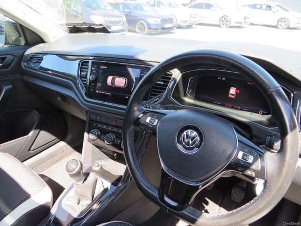 Volkswagen T-Roc 2018 5DR SPORT IN BLACK 388805553
