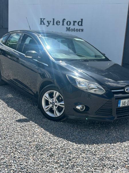 Ford Focus 2014 388809111