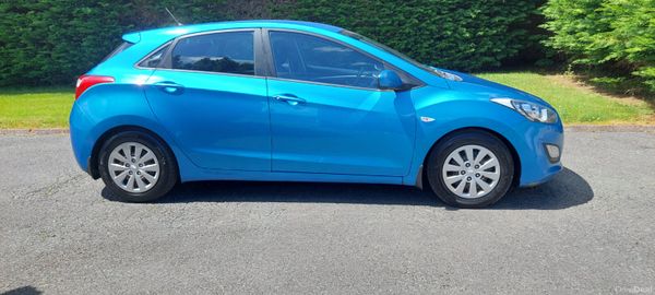 Hyundai i30 2016 388810461