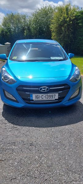Hyundai i30 2016 388810473