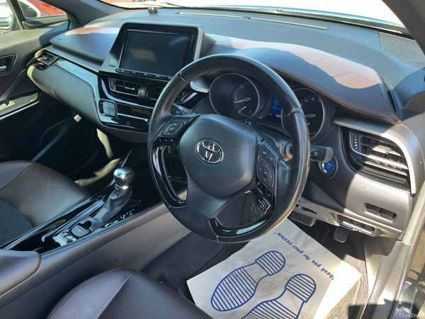 TOYOTA C-HR 2017, 1.8 HYBRID AUTO LOW KM HIGH SPEC 388815107