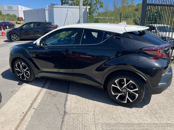 TOYOTA C-HR 2017, 1.8 HYBRID AUTO LOW KM HIGH SPEC 388815125