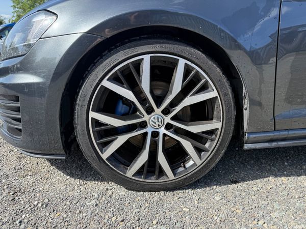VW Golf GTD 388827171