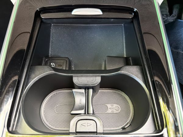 Mercedes-Benz EQB 2023 7 Seaters 388838983