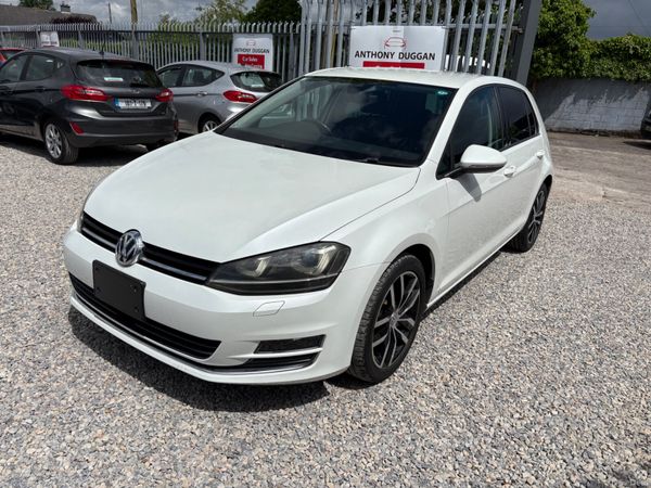 2017 Volkswagen Golf Highline Auto 388944595