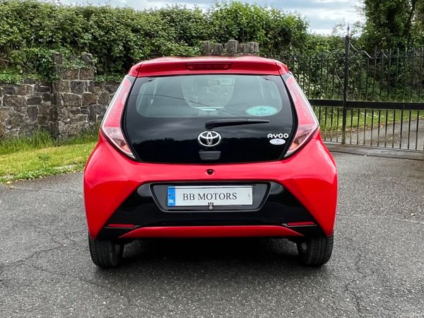 Toyota Aygo 1.0 VVT-i x-play+ 388900299