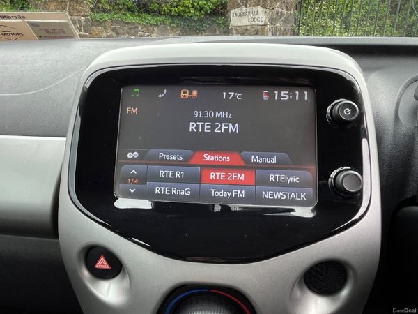 Toyota Aygo 1.0 VVT-i x-play+ 388900343