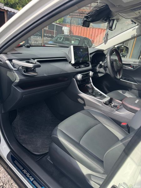 Toyota RAV4 Hybrid Automatic 389051923