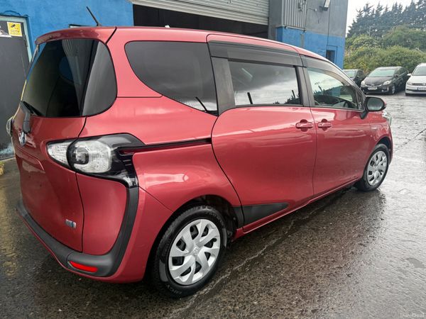2017 Toyota Sienta Automatic Hybrid 7 Seater 389062381