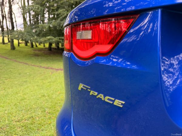Jaguar F-Pace 2019 R Sport 4X4 180 BHP 389070977