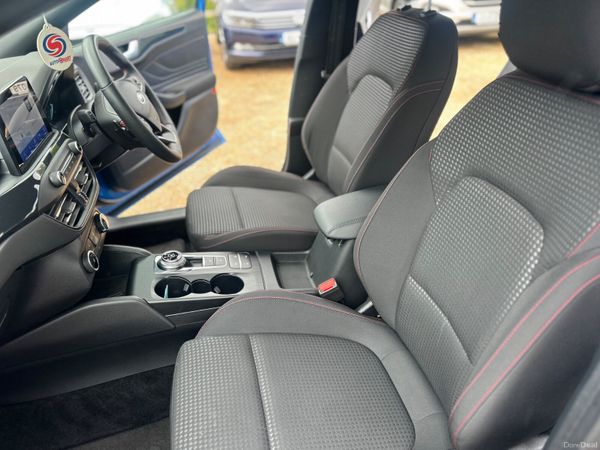 Ford Focus ST LINE AUTO 389078103