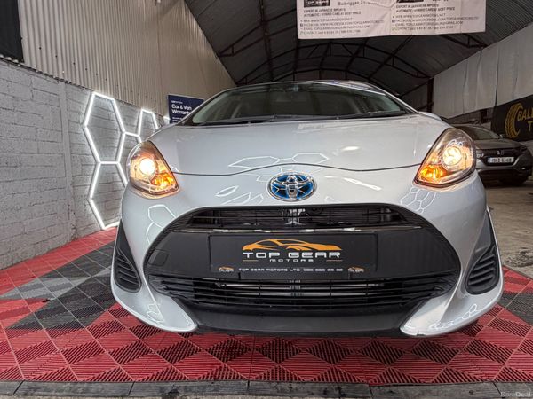 2018 Toyota Aqua 1.6 Petrol Hybrid 389015601