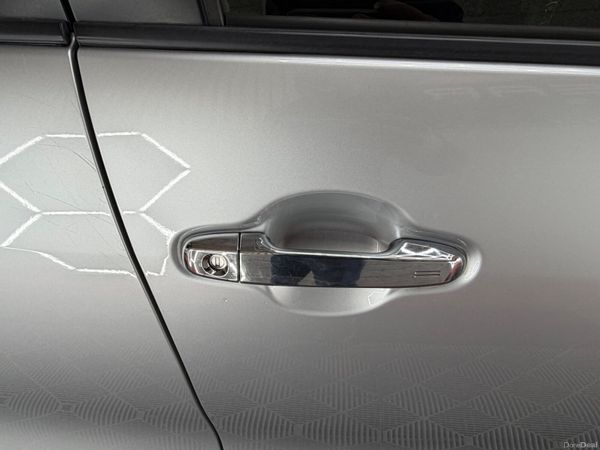 2018 Toyota Aqua 1.6 Petrol Hybrid 389015607