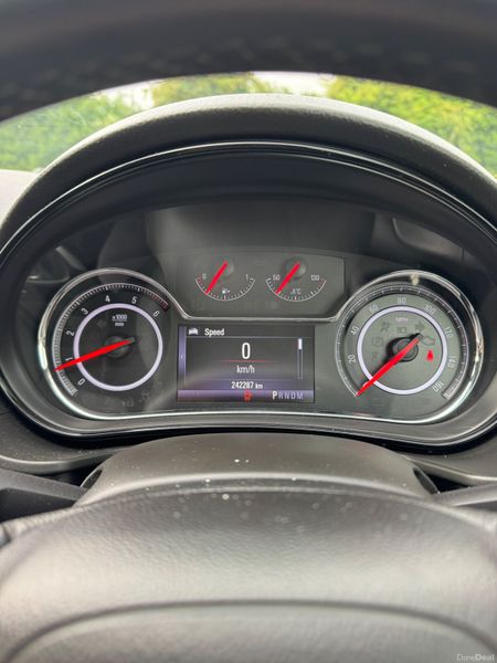 2016 Opel/Vauxhall Insignia 1.6 CDTI Automatic 389031611